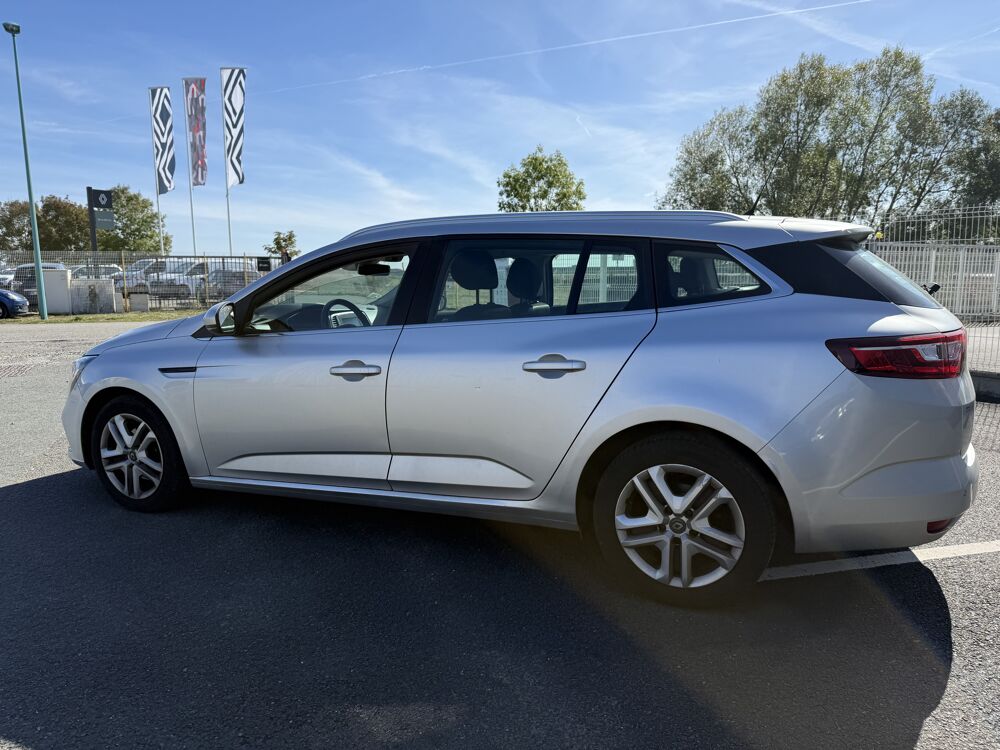 M&eacute;gane IV ESTATE 1.5 DCI 110 ENERGY BUSINESS EDC | GARANTIE 12 MOIS 2018 occasion 44860 Pont-Saint-Martin