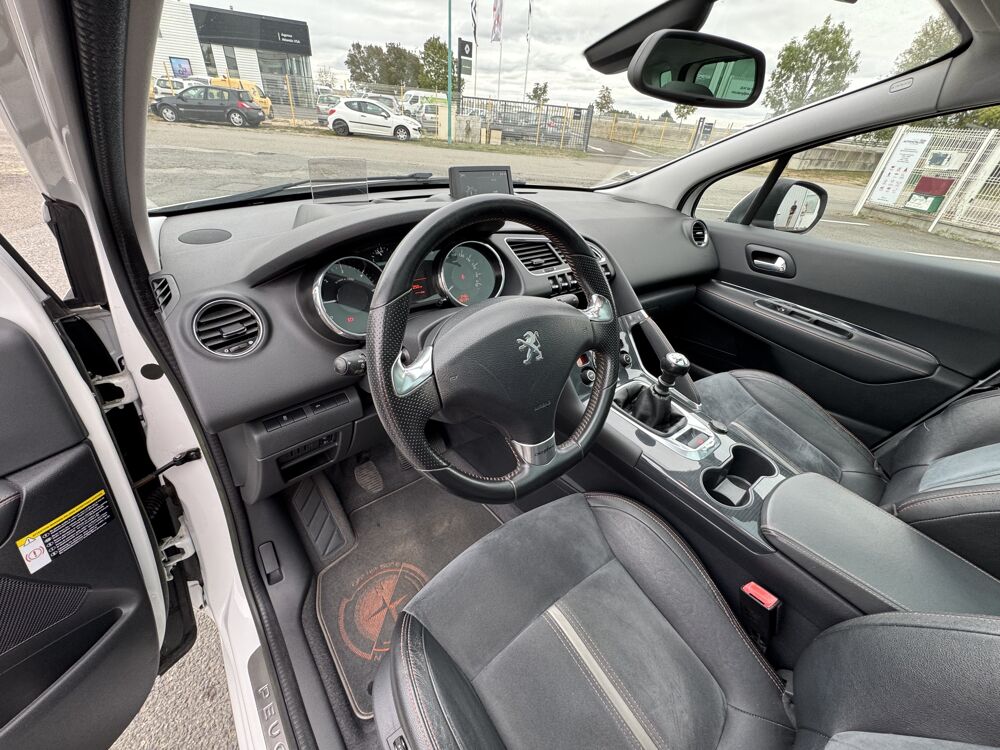 3008 1.6 HDI 115 BVM6 CROSSWAY | CAMERA / ALCANTARA / TOIT PANO | 2014 occasion 44860 Pont-Saint-Martin