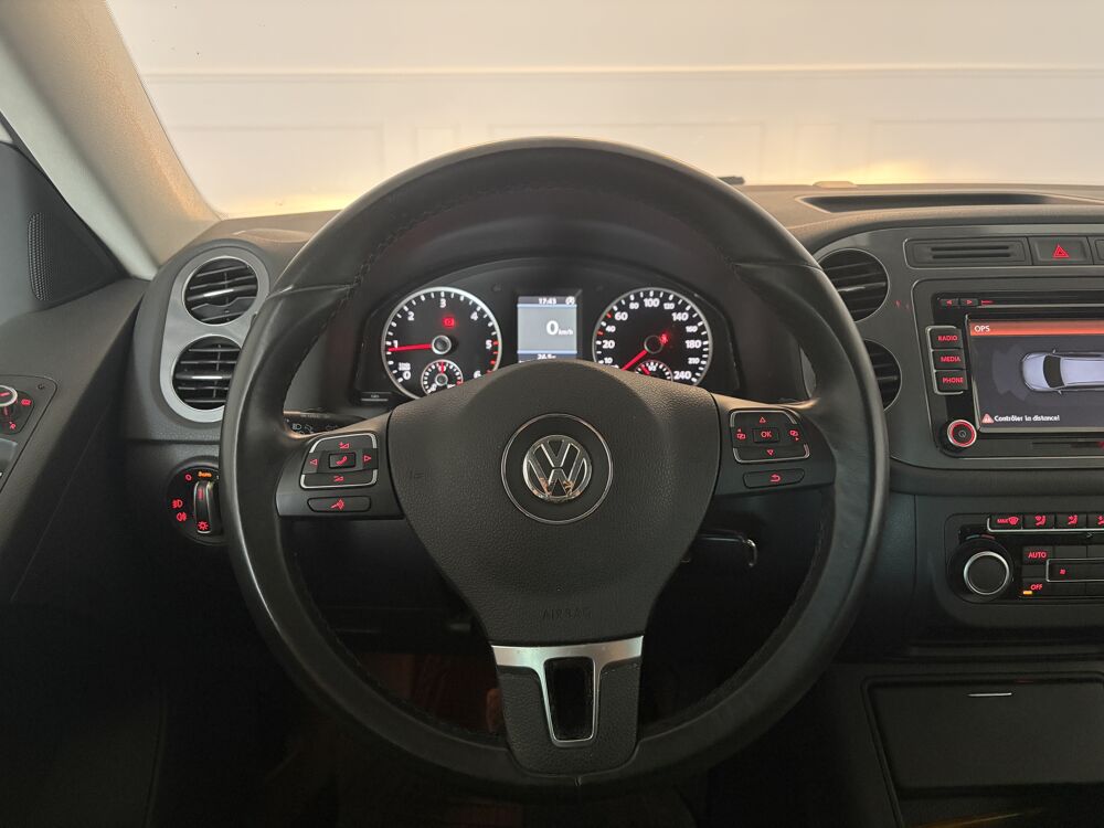 Tiguan (2) 2.0 TDI 140 FAP BLUEMOTION TECHNOLOGY SPORTLINE + ATTELA 2012 occasion 27620 Gasny