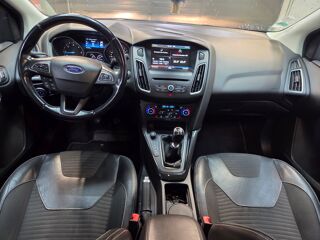 Focus Titanium 2015 occasion 71300 Montceau-les-Mines