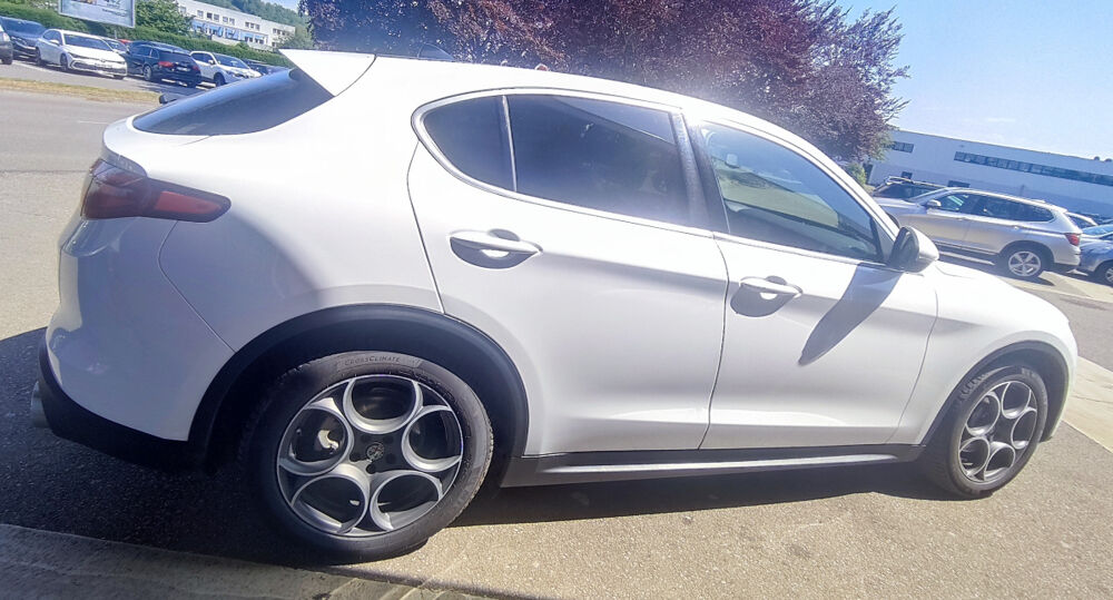 Stelvio Lusso• Toit Panoramique Ouvrant 2019 occasion 27500 Pont-Audemer