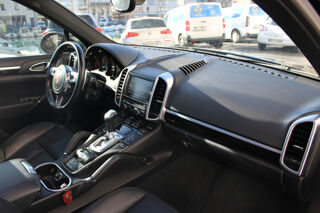 Cayenne 4.2 TDI 380 S TIPTRONIC-S BVA ( Toit ouvrant panoramique, Si 2013 occasion 34200 S&egrave;te