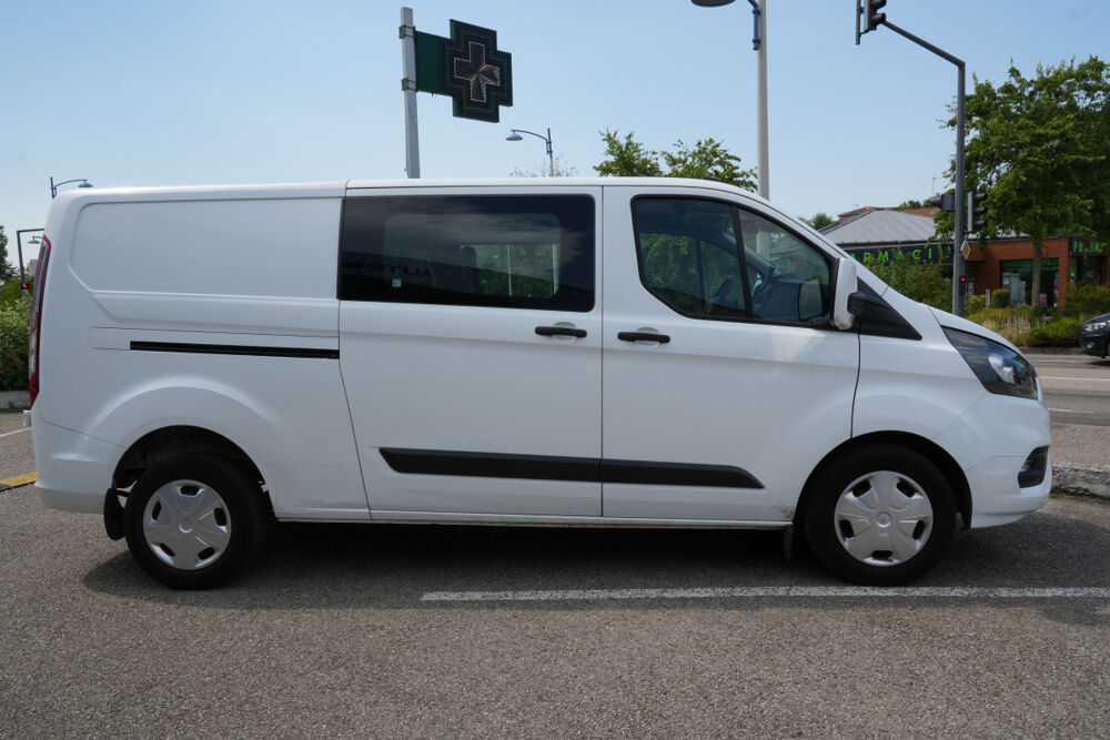 Transit Custom (2) FOURGON CABINE APPROFONDIE 2.0 ECOBLUE 130 7CV 320 L2H1 2021 occasion 01000 Saint-Denis-l&egrave;s-Bourg