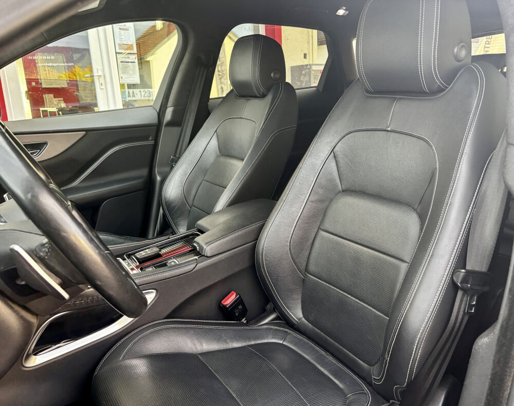 F-PACE 20d 2.0 D AWD 180 ch CHEQUERED FLAG 2020 occasion 88100 Sainte-Marguerite