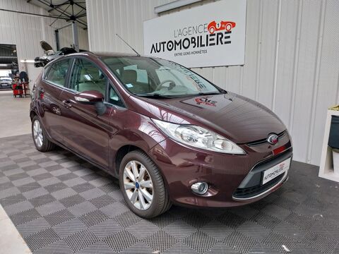 Fiesta 1.2 80 GHIA 2010 occasion 56000 Vannes