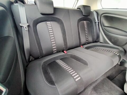 Grande Punto 1.4 16v T-jet 120ch Sport 3p 2009 occasion 90400 Danjoutin