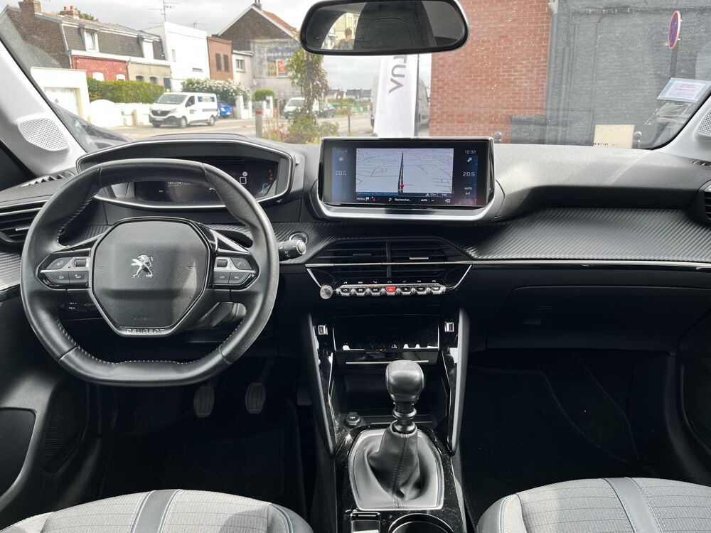 208 1.2 PureTech 100ch S&S Allure KIT DISTRIBUTION JUILLET 2026 2020 occasion 59300 Valenciennes