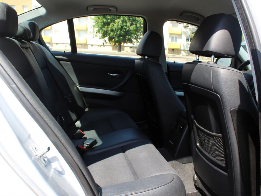 S&eacute;rie 3 325i 218 CH Premiere 2005 occasion 70000 Vesoul