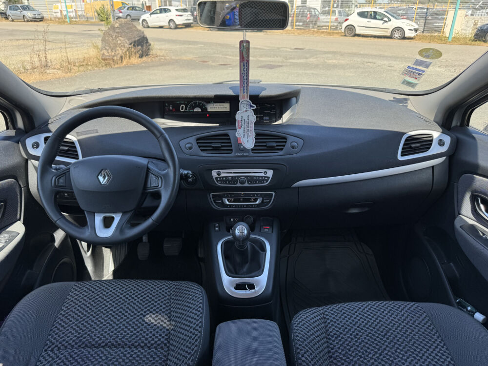 Sc&eacute;nic III 1.5 DCI 95 ECO2 EXPRESSION | 2NDE MAIN | SUIVI RENAULT 2 2011 occasion 44860 Pont-Saint-Martin