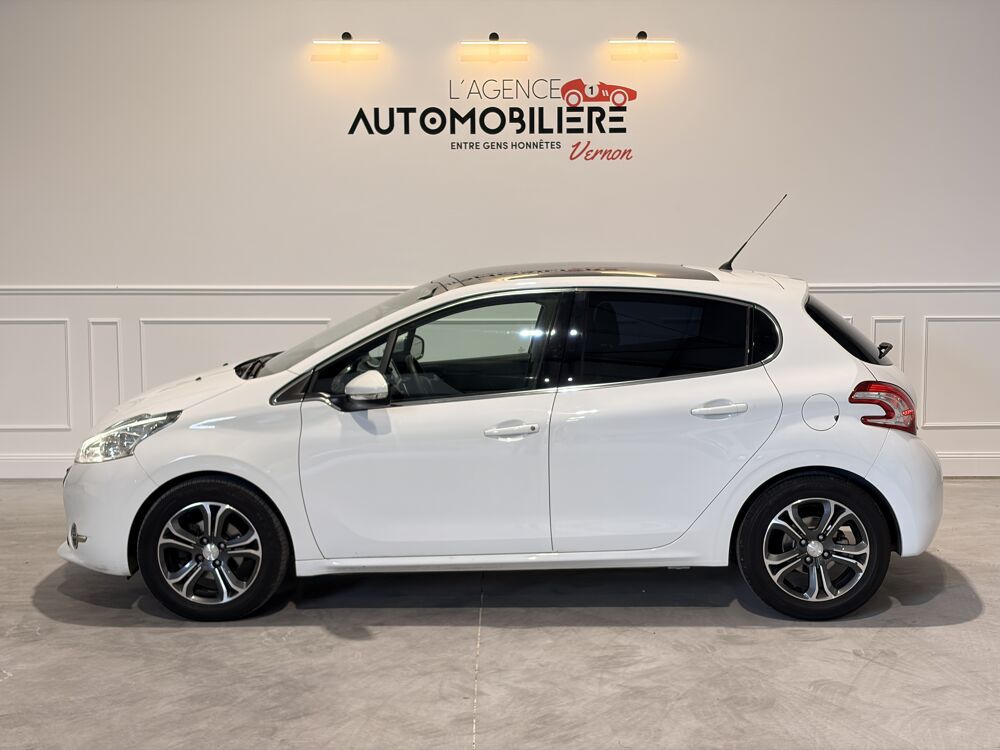 208 1.6 E-HDI BVA 5P + TOIT PANORAMIQUE / CAMERA DE RECUL 2015 occasion 27620 Gasny
