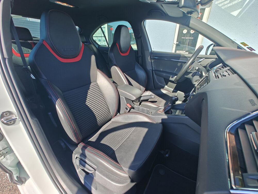 Octavia 2.0 TSI 220ch RS DSG6 2015 occasion 90400 Danjoutin