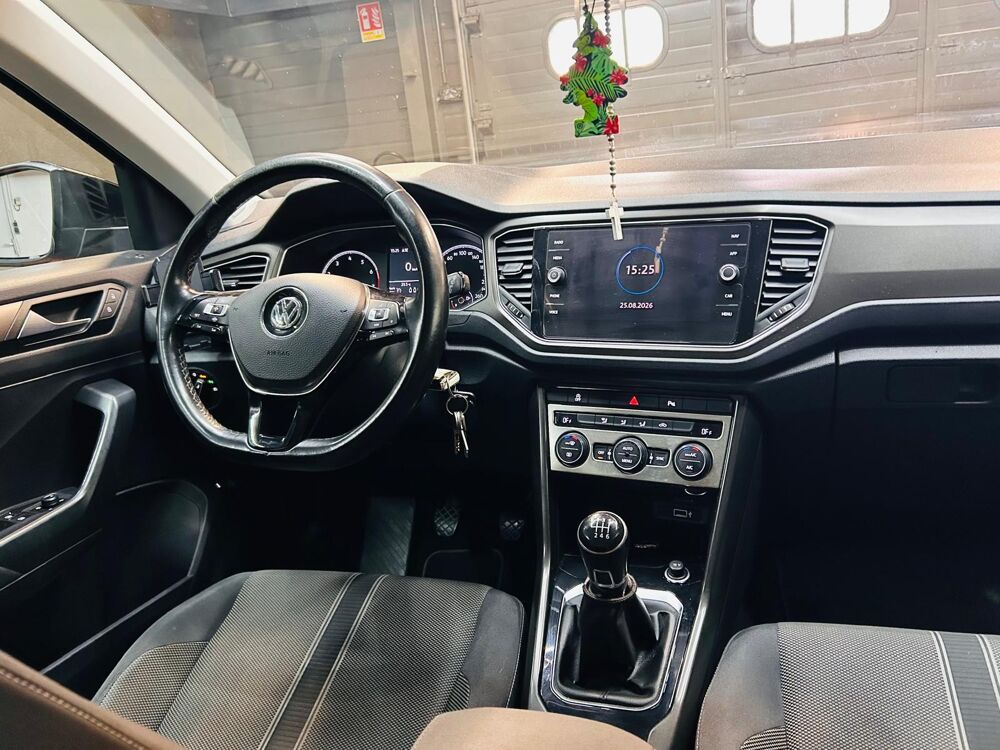 T-ROC 1.0 TSI 116 cv Finition Lounge – Suivi Volkswagen – 2&egrave;me Mai 2018 occasion 71300 Montceau-les-Mines
