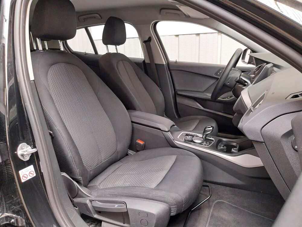 S&eacute;rie 1 116 I A 109 CH BUSINESS DESIGN DKG7 1906 occasion 56000 Vannes