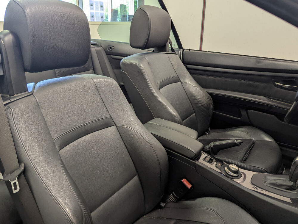 S&eacute;rie 3 (E93) CABRIOLET 330IA LUXE 2008 occasion 95800 Cergy