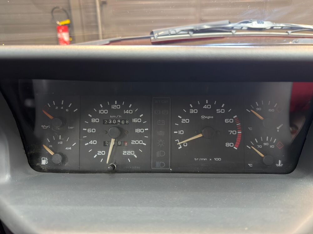 205 GTI 1.6L 115 CV 1988 occasion 71300 Montceau-les-Mines