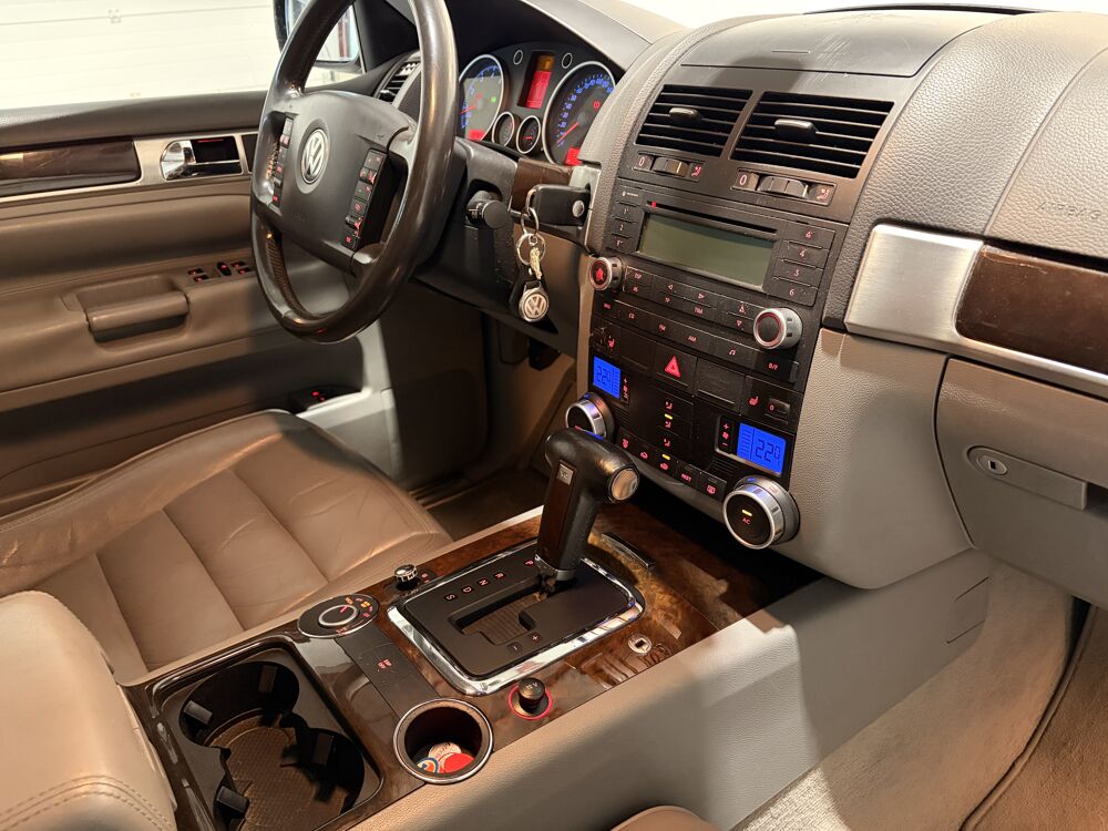 Touareg 3.2 V6 TIPTRONIC + ATTELAGE 2007 occasion 27620 Gasny