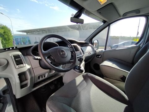 Vivaro Combi 2.5 CDTI145 M1 Pack Clim Easytronic 2011 occasion 90400 Danjoutin