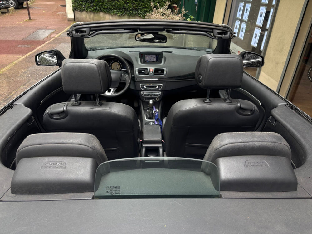 M&eacute;gane COUPE CABRIOLET 1.4 TCE 130 PRIVILEGE **MOTEUR A CHAINE** 2010 occasion 92370 Chaville