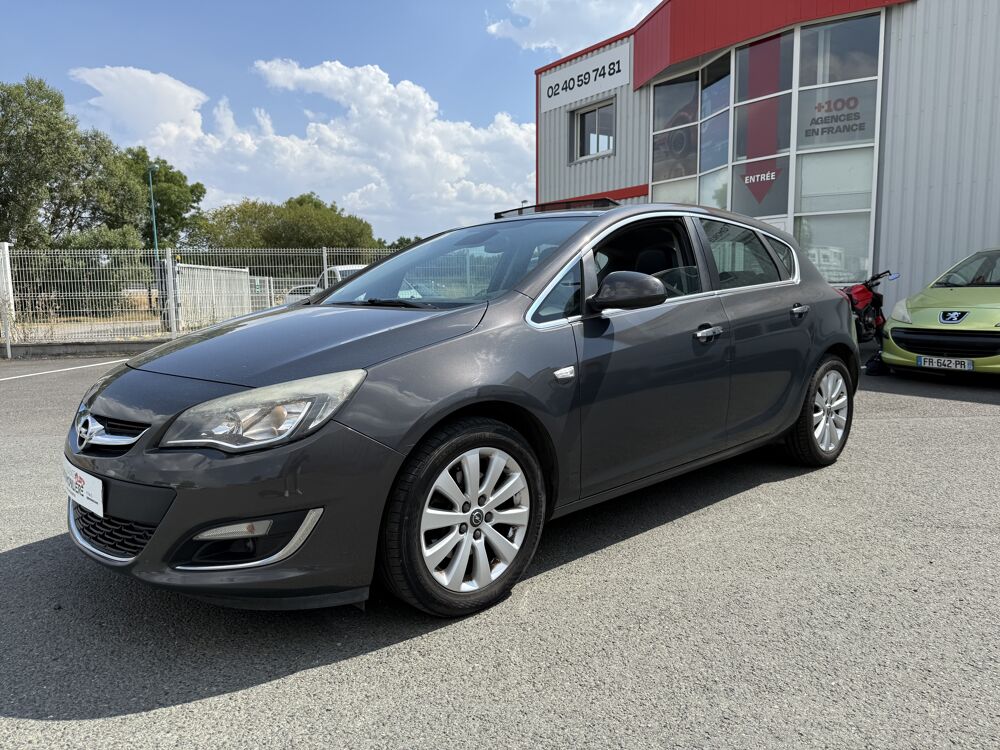 Astra IV (2) 2.0L CDTI 165CH COSMO PACK | 1&egrave;re Main 2012 occasion 44860 Pont-Saint-Martin