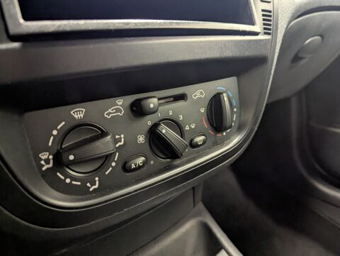 C3 1.1 STYLE 60 CH + TOIT PANO + CLIM + KIT DE DISTRIBUTION 2006 occasion 95800 Cergy