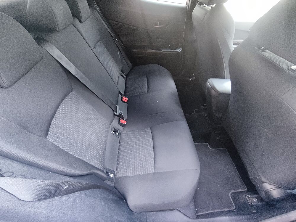 C-HR FULL-HYBRID DESIGN - Faible Kilom&eacute;trage 2019 occasion 27500 Pont-Audemer