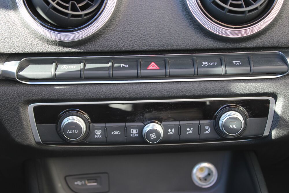 A3 CABRIOLET 2.0 TDI 150 S TRONIC DESIGN ( Radar Arr, Clim, GPS 2018 occasion 34200 S&egrave;te