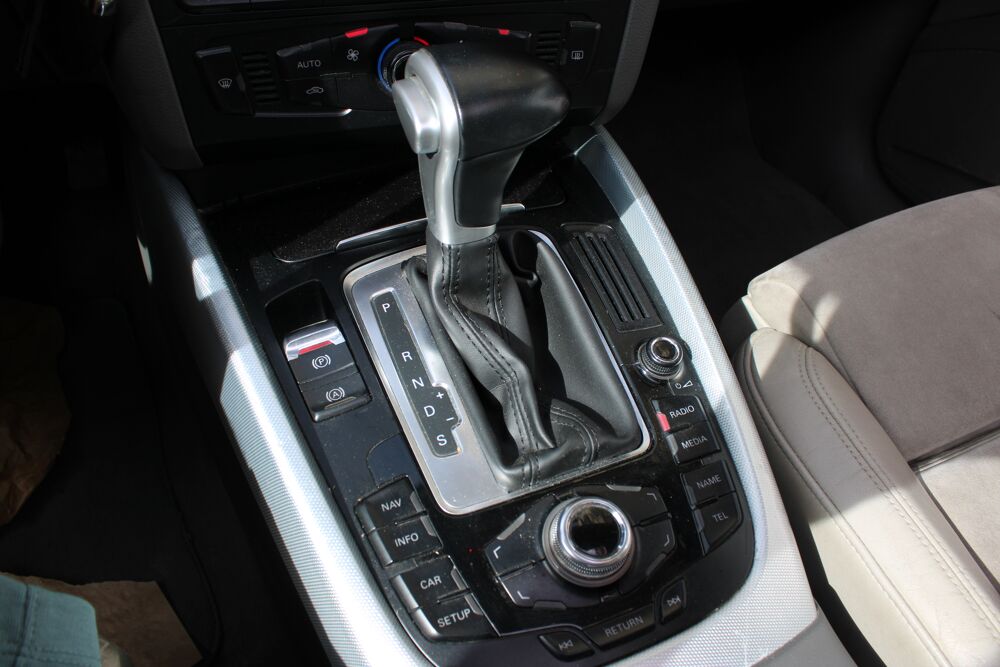 Q5 V6 3.0 TDI 240 QUATTRO AMBIENTE S TRONIC ( Toit ouvrant, Rad 2011 occasion 34200 S&egrave;te