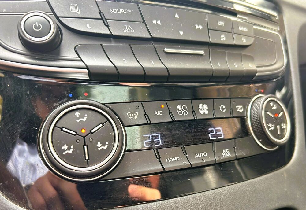 508 RXH HYbrid4 2.0 HDi 163ch ETG6 + Electric 37ch 2015 occasion 92370 Chaville