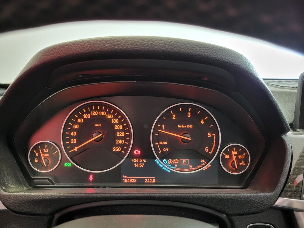S&eacute;rie 3 TOURING 320D XDRIVE 2.0 184 BVA LUXURY INTERIEUR M + TOIT OU 2013 occasion 37170 Chambray-l&egrave;s-Tours