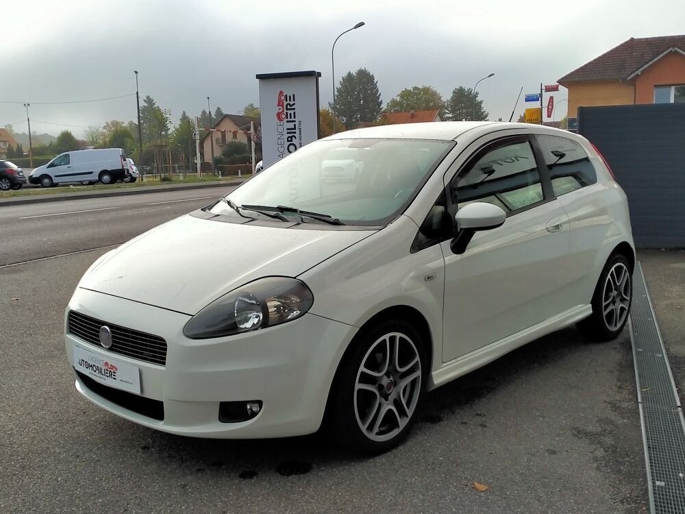 Grande Punto 1.4 16v T-jet 120ch Sport 3p 2009 occasion 90400 Danjoutin