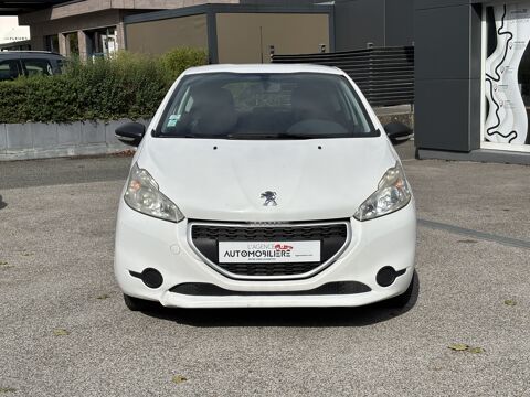 208 1.0 VTi 68 ch ACCESS 3P- 1&egrave;re MAIN - KIT DISTRIBUTION NEUF 2013 occasion 25400 Audincourt