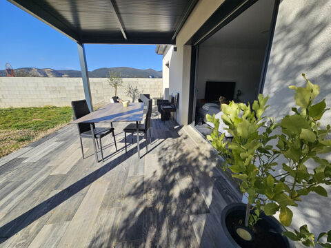   SOUS COMPROMIS / VILLA T4 récente de plain pied Maison - 4 pièce(s) - 93 m²