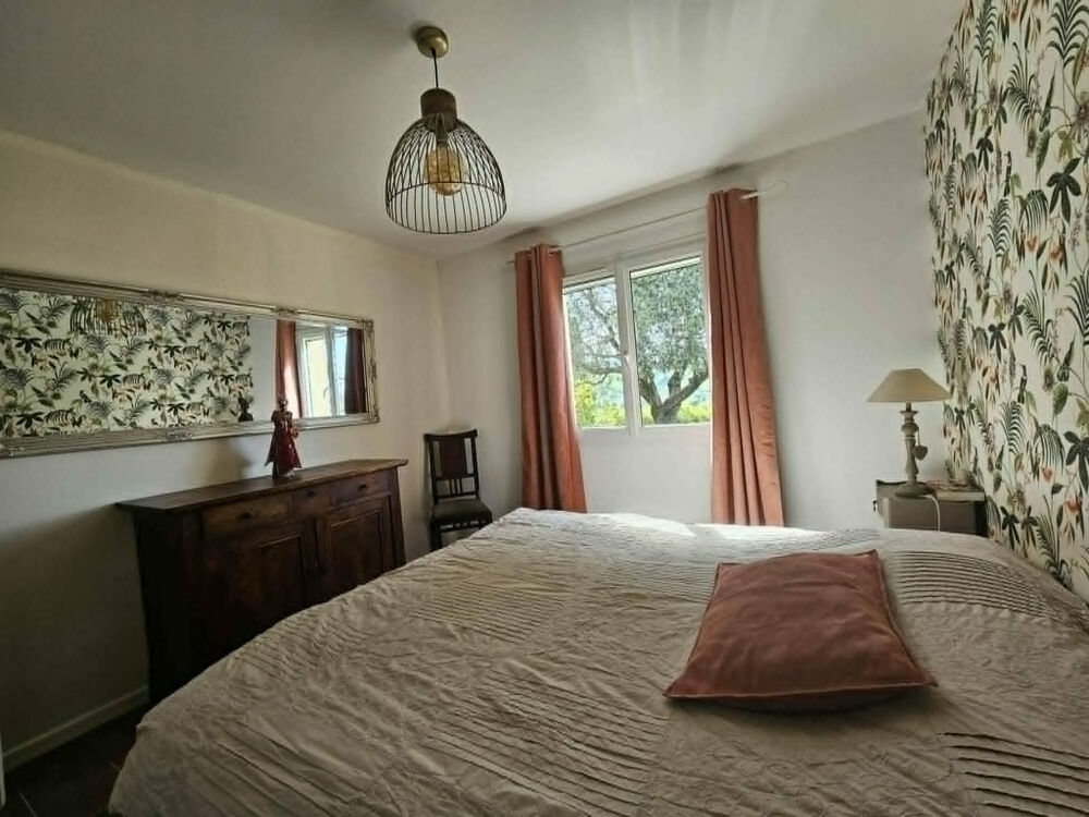 SOUS COMPROMIS Belle propriété sur les hauteurs de Crest