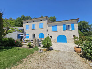  Propriété/château à vendre 7 pièces 160 m²