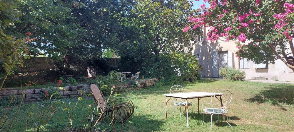 Immobilier de prestige : propriété à vendre 12 chambres à Crest
