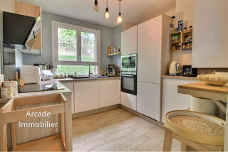  Appartement  vendre 4 pices 81 m