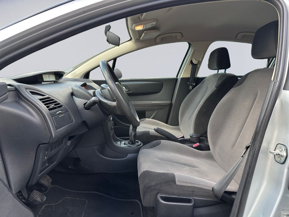 C4 1.6i 16V 110 Pack Dynamique 2005 occasion 78230 Le Pecq