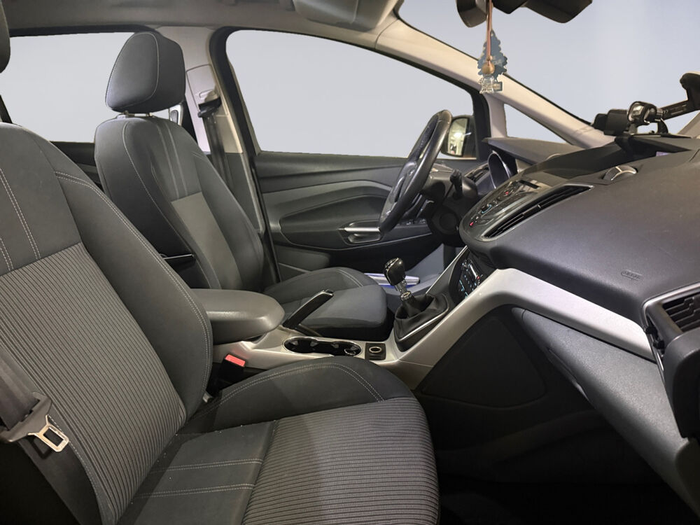 Grand C-MAX 1.6 TDCI 115 FAP Trend 2011 occasion 78230 Le Pecq