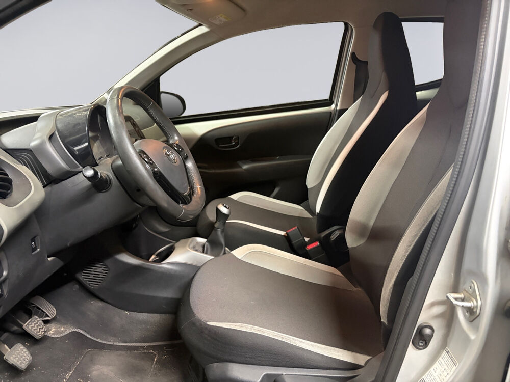 Aygo 1.0 VVT-i x-play 2015 occasion 78160 Marly-le-Roi