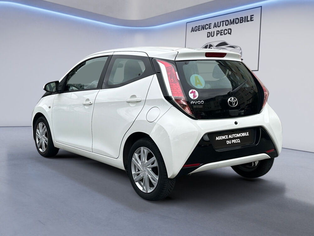 Aygo 1.0 VVT-i x-shift x-play 2017 occasion 78230 LE PECQ