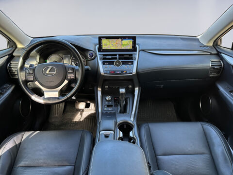 Divers VVT-i 16V 197 Hybrid LUXE 2020 occasion 78230 Le Pecq