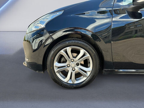 208 1.2 VTi 82ch BVM5 Allure 2014 occasion 78230 Le Pecq
