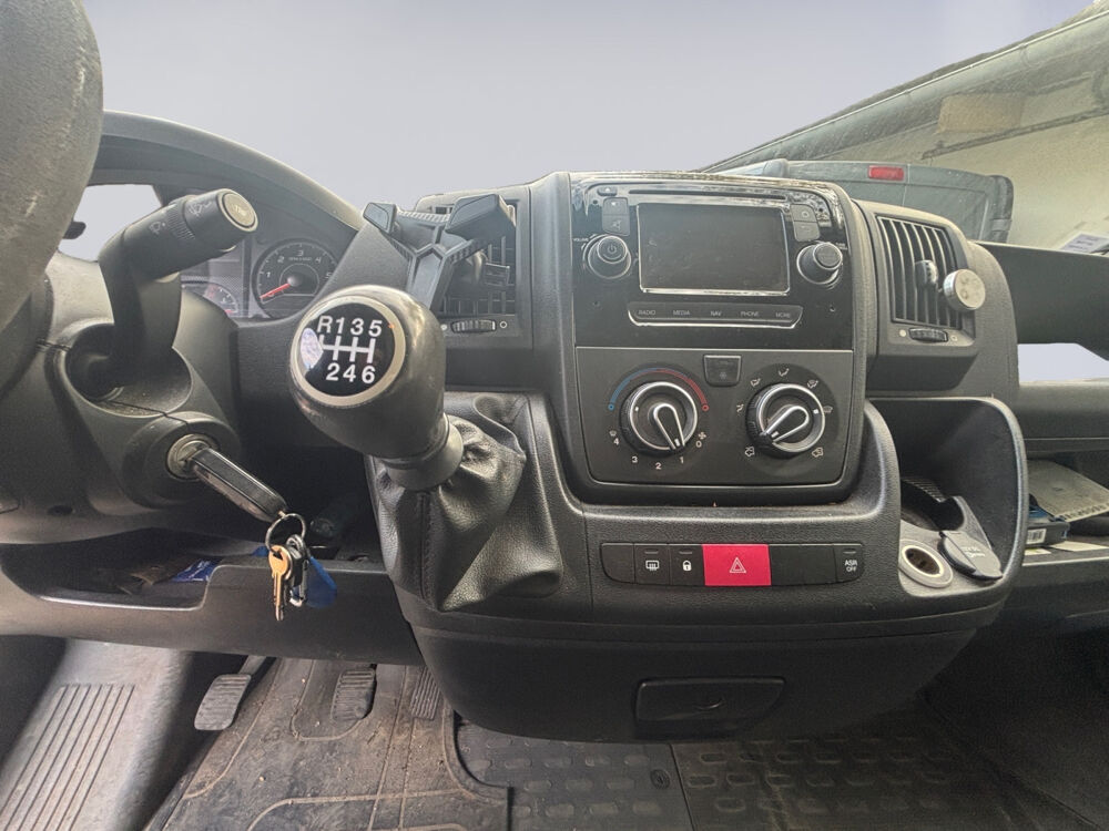 Boxer BOXER TOLE 333 L3H2 2.2 E-HDI 130 PACK CD CLIM NAV 2015 occasion 78160 Marly-le-Roi