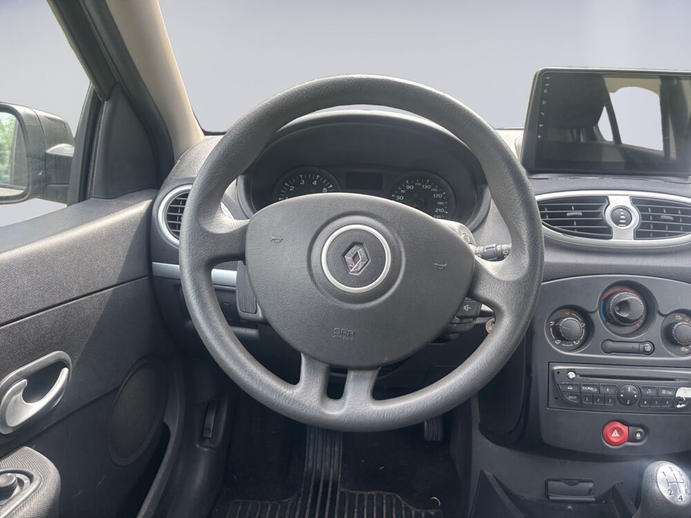 Clio III 1.2 16V 75 eco2 Expression 2009 occasion 78230 Le Pecq