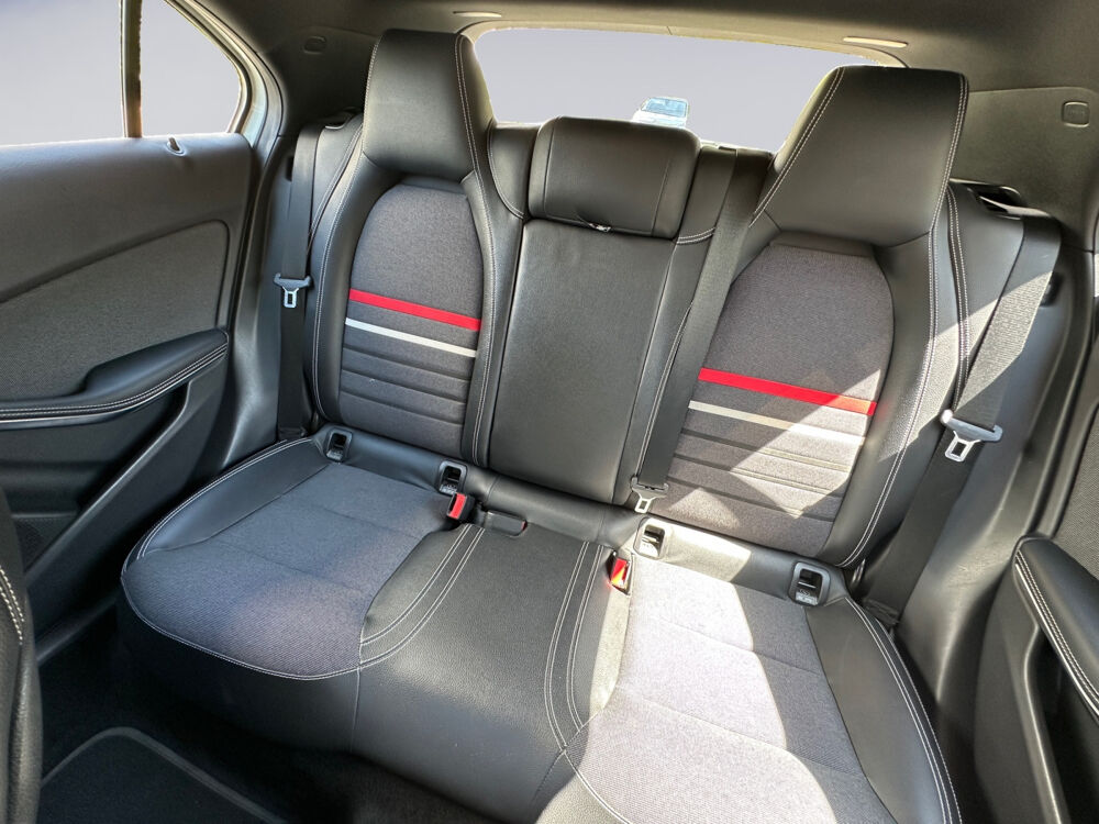 Classe A 180 BlueEFFICIENCY Intuition 7-G DCT A 2014 occasion 78230 Le Pecq