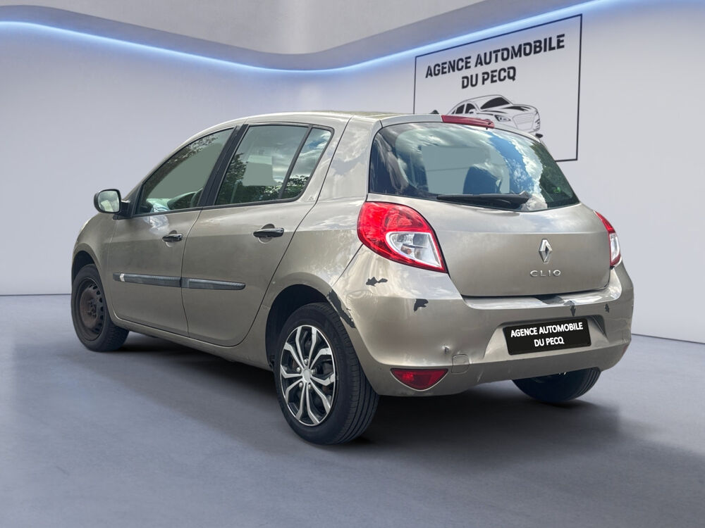 Clio III 1.2 16V 75 eco2 Expression 2009 occasion 78230 Le Pecq