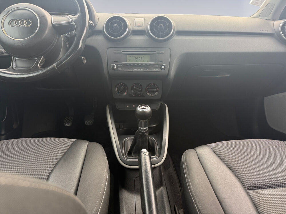 A1 1.2 TFSI 86 Ambition 2011 occasion 78230 LE PECQ