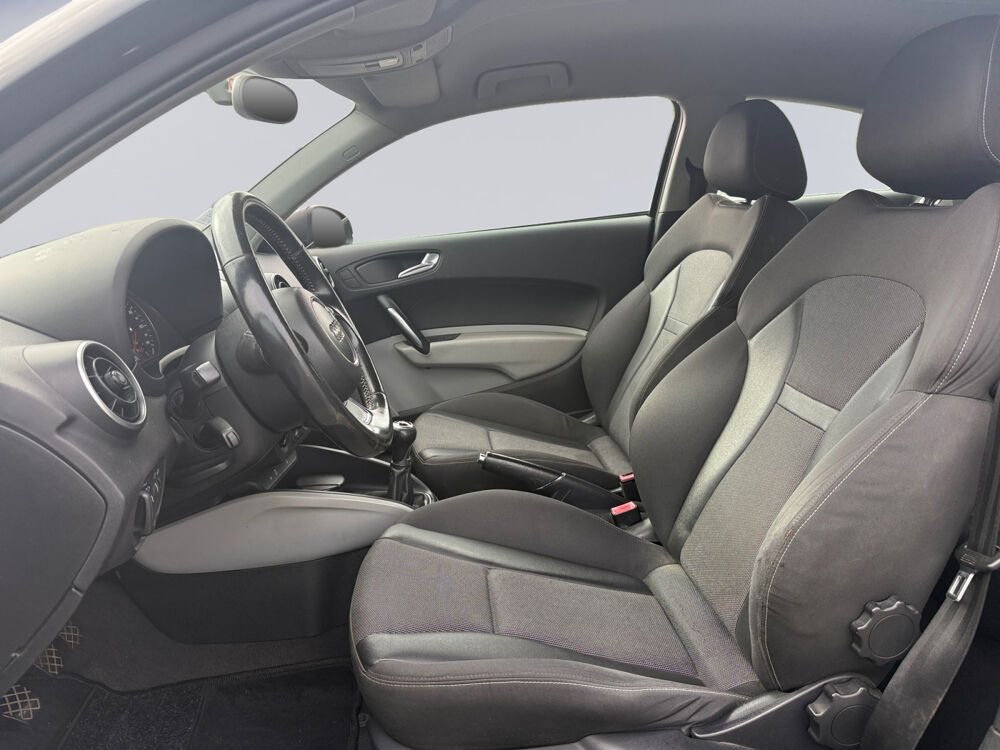 A1 1.2 TFSI 86 Ambition 2011 occasion 78230 LE PECQ