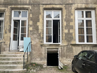  Appartement à louer 3 pièces 102 m²