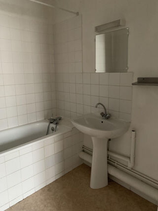  Appartement à louer 1 pièce 30 m²